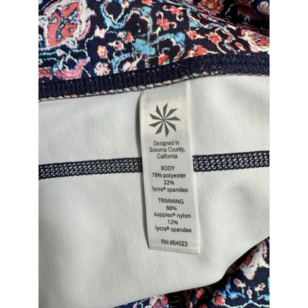 Athleta High Rise Chaturanga Tapestry Leggings Womens Small Paisley Crop NEW - Picture 5 of 10